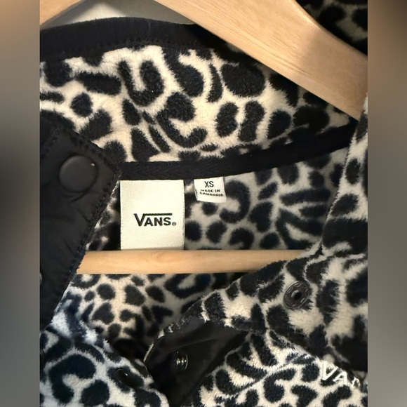 Vans Cropped Animal Print Fleece Jacket - Picture 5 of 7